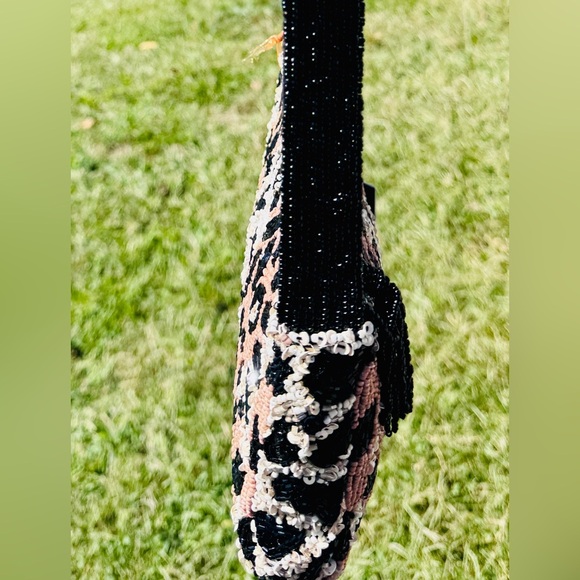 Viral Beaded Leopard Shoulder Bag – Glam Statement Purse - Picture 6 of 12